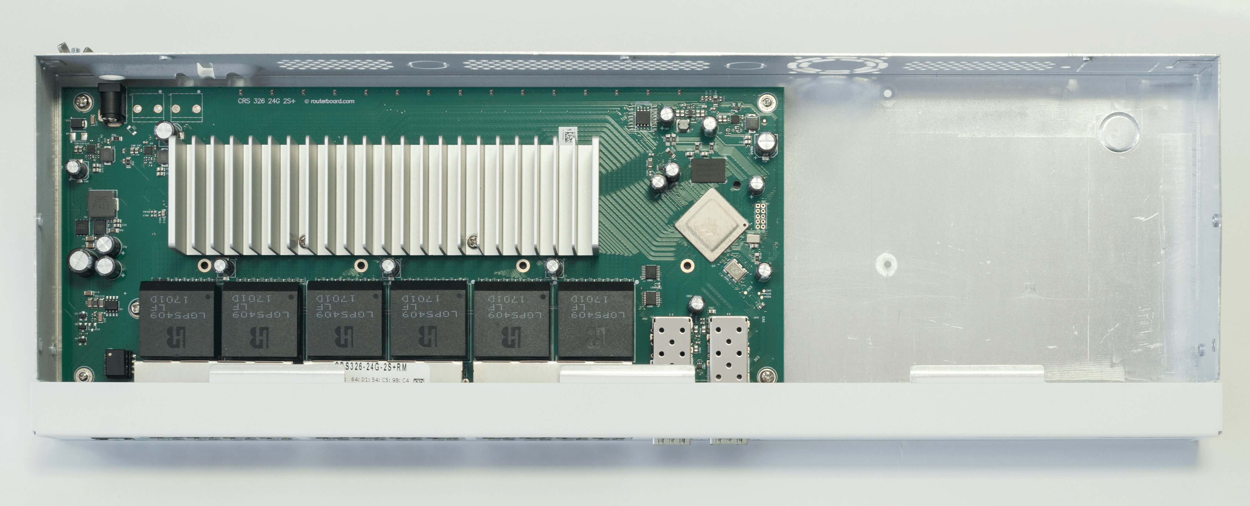 Комутатор керований Mikrotik (CRS326-24G-2S+RM) — зображення 2