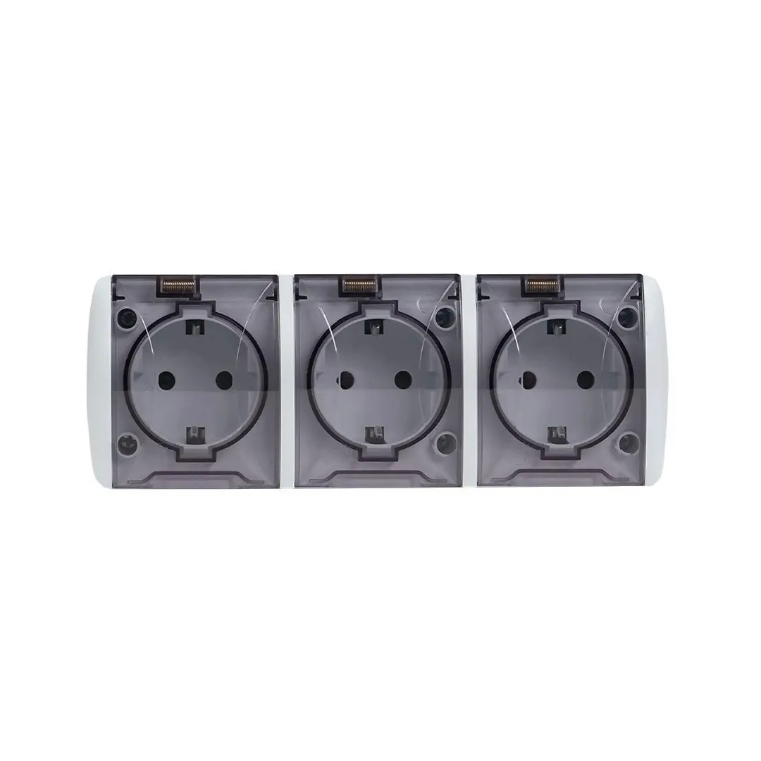 Розетка накладного монтажу з прозорою кришкою 3x з заземленням Simon Aquarius IP54, AQGSz1-3/11a, 16AX 250V~ IP54, гвинт. зажим, біла(AQGSz1-3/11a) — зображення 1